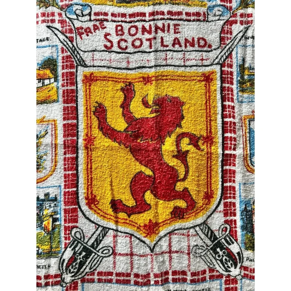 Vintage Scottish Souvenir Tea Towel With Lion Rampant Design & Bonnie Scotland